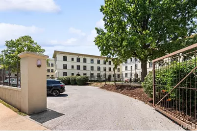 601 Westgate #C, University City, MO 63130 - Photo 2