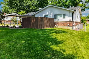 408 Algonquin Dr, Ballwin, MO 63011 - Photo 56