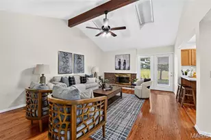 408 Algonquin Dr, Ballwin, MO 63011 - Photo 12