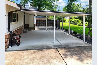 408 Algonquin Drive, Ballwin, MO 63011 - Photo 50