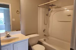 321 Heritage Commons Cir, O'Fallon, MO 63368 - Photo 18