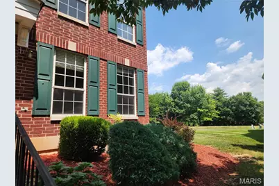 321 Heritage Commons Circle, O'Fallon, MO 63368 - Photo 2
