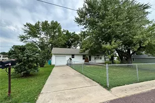 641 S Walnut St, Gerald, MO 63037 - Photo 8
