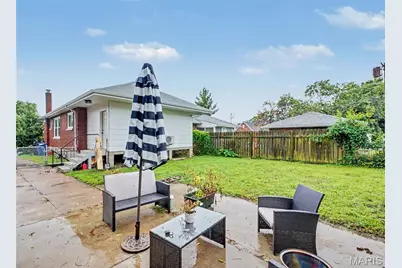 8735 Brenda Avenue, Affton, MO 63123 - Photo 20
