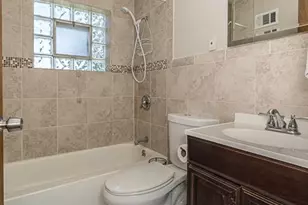 10106 Hammerdale Ln, Saint Louis, MO 63123 - Photo 8
