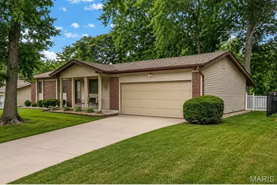 7 Park Charles Boulevard N, Saint Peters, MO 63376 - Photo 2