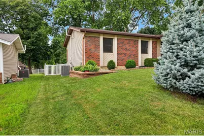 7 Park Charles Boulevard N, Saint Peters, MO 63376 - Photo 6