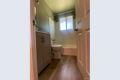 39 Bayview Drive, Ferguson, MO 63135 - Photo 10