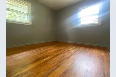 39 Bayview Drive, Ferguson, MO 63135 - Photo 6