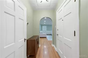 7529 Wellington Way, Clayton, MO 63105 - Photo 14