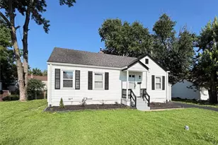 3575 St Joachim Ln, Saint Ann, MO 63074 - Photo 1