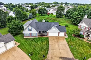 115 MacKintosh Ln, O'Fallon, MO 63368 - Photo 2