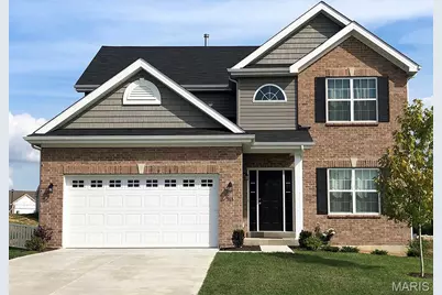 2 Royal II At River Bluffs Manors, Florissant, MO 63031 - Photo 1
