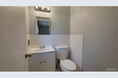 800 Laredo Avenue, Spanish Lake, MO 63138 - Photo 12