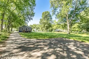 1377 Heydt Ave, Dellwood, MO 63135 - Photo 24