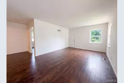 8606 Vasel Avenue, Saint Louis, MO 63123 - Photo 8