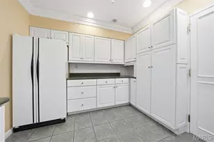 900 S Hanley Rd, Clayton, MO 63105 - Photo 12