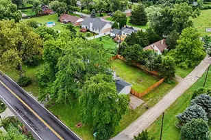 12036 Larimore Rd, Saint Louis, MO 63138 - Photo 36