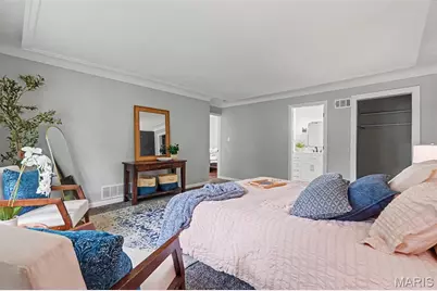 12036 Larimore Road, Saint Louis, MO 63138 - Photo 14