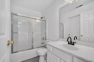 902 Stablefield Ct, Creve Coeur, MO 63141 - Photo 24