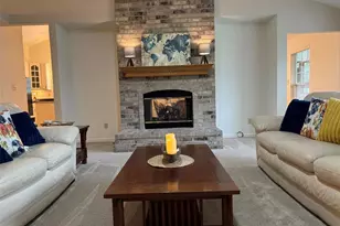 727 Hawk Run Dr, O'Fallon, MO 63368 - Photo 12