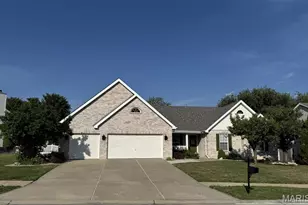 727 Hawk Run Dr, O'Fallon, MO 63368 - Photo 1