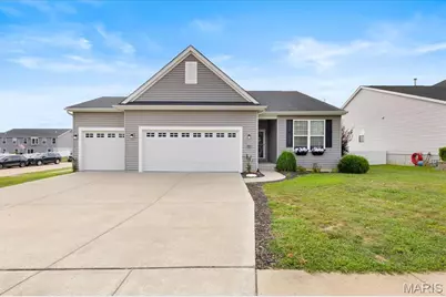 350 Huntleigh Parkway, Wentzville, MO 63385 - Photo 1