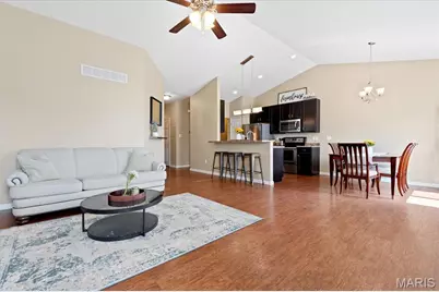 350 Huntleigh Parkway, Wentzville, MO 63385 - Photo 6