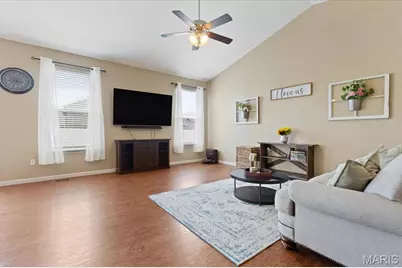 350 Huntleigh Parkway, Wentzville, MO 63385 - Photo 4