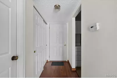 942 Guelbreth Lane #300, Creve Coeur, MO 63141 - Photo 10