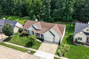 714 Southern Hills Dr, Eureka, MO 63025 - Photo 2
