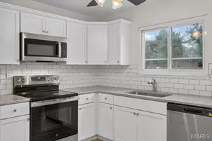 4113 Gulf Shore W, Florissant, MO 63034 - Photo 2