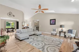 23507 Cabin Ridge Dr, Warrenton, MO 63383 - Photo 8