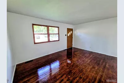 1750 Beverly Drive, Florissant, MO 63031 - Photo 2