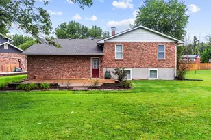 1612 Berry Ct, Imperial, MO 63052 - Photo 32