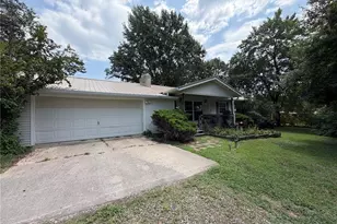 24688 McClurg Dr, Lebanon, MO 65536 - Photo 28