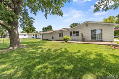 1001 Wilmington Drive, Saint Charles, MO 63301 - Photo 28