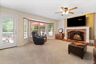1131 Black Forest Dr, Saint Charles, MO 63301 - Photo 4