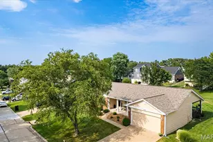 358 Carriage Trail Ct, O'Fallon, MO 63368 - Photo 38