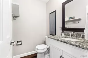 718 Cedar Field Ct, Chesterfield, MO 63017 - Photo 32