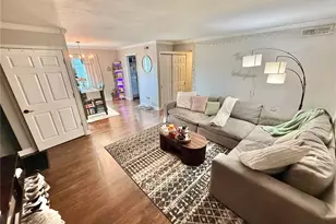 4342 Forest De Ville Dr, Oakville, MO 63129 - Photo 4