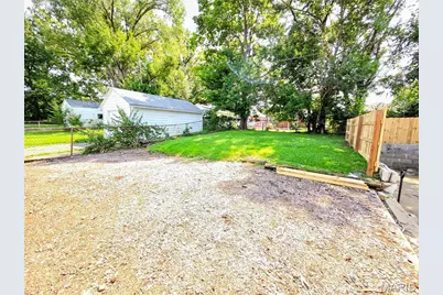 8338 Willett Avenue, Jennings, MO 63136 - Photo 10