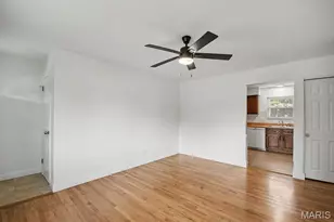 11247 Fawnhaven Dr, Saint Louis, MO 63126 - Photo 4