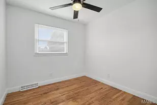 11247 Fawnhaven Dr, Saint Louis, MO 63126 - Photo 12