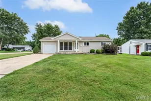 524 Cheryl Ann Dr, Wentzville, MO 63385 - Photo 2