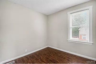 8914 Ramona Avenue, Bel-Ridge, MO 63121 - Photo 6