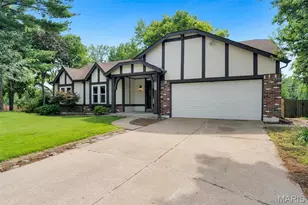1035 Rosary Tree Ct, Florissant, MO 63031 - Photo 2