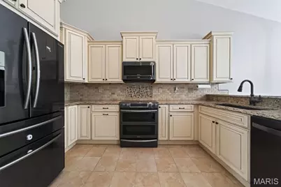 1527 Ridge Hill Court, Dardenne Prairie, MO 63368 - Photo 8
