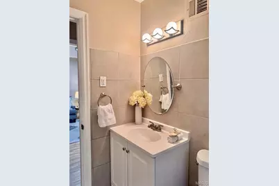 6748 Vernon Avenue, University City, MO 63130 - Photo 18
