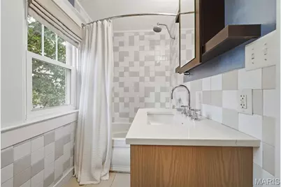 7429 Amherst Avenue, University City, MO 63130 - Photo 18